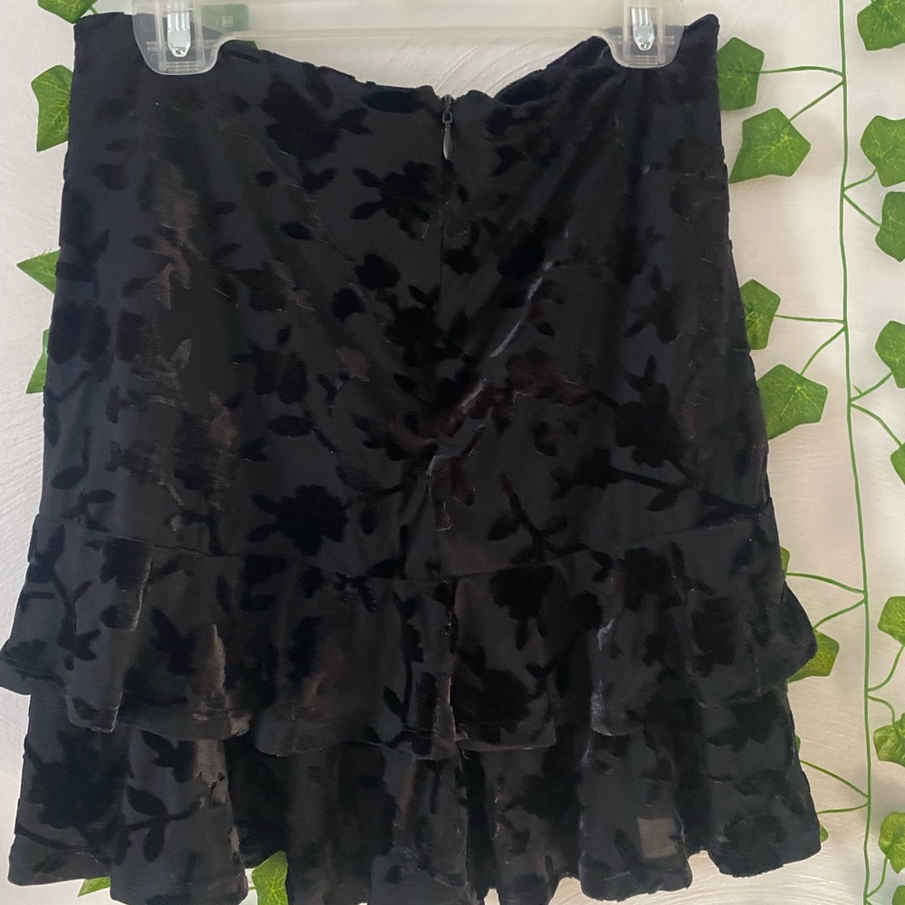 Skirt - Picture 2 of 2